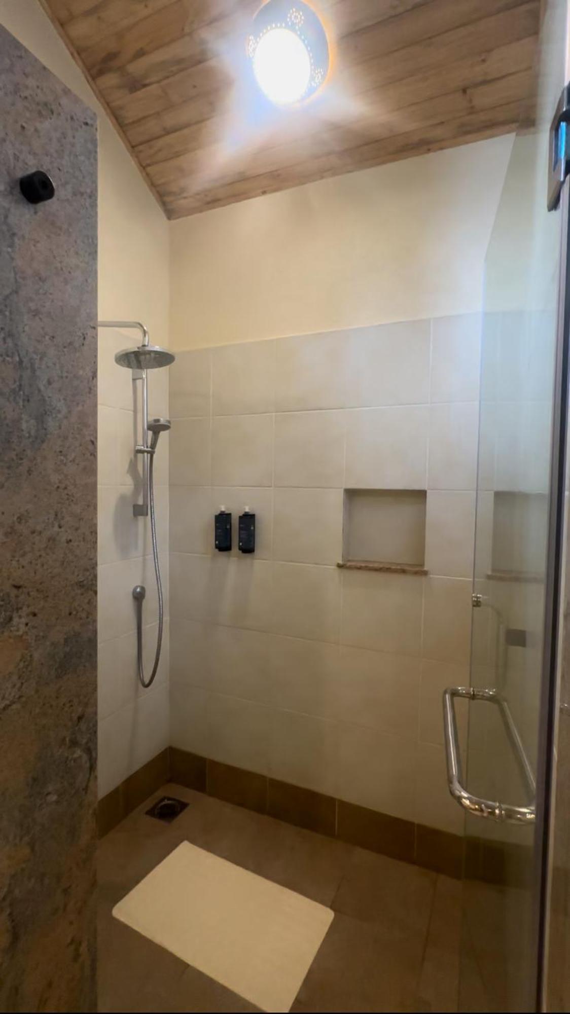 Sekenani Luluka Guest House מראה חיצוני תמונה